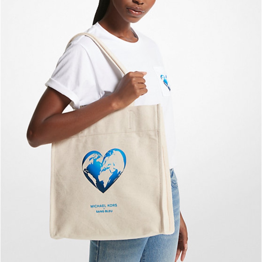 Michael Kors Beige Tote with Blue Heart Design ✨brand new ✨